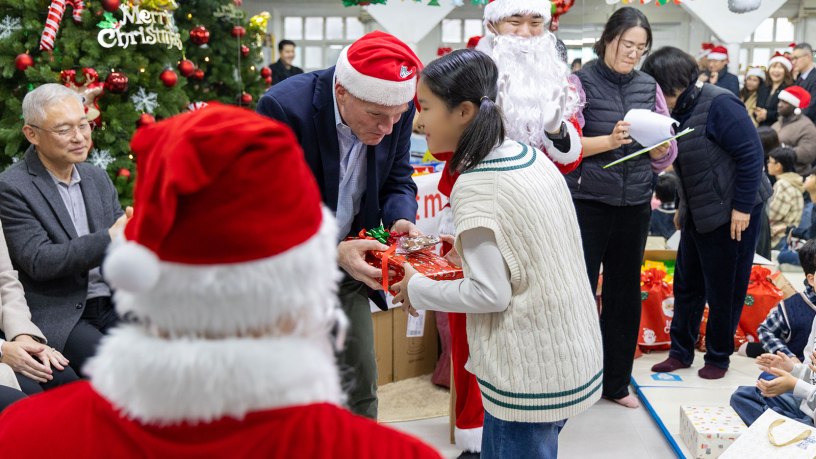 Eighth Army Leaders Continue Decades-old Traditional Visit to Namsan-won Orphanage