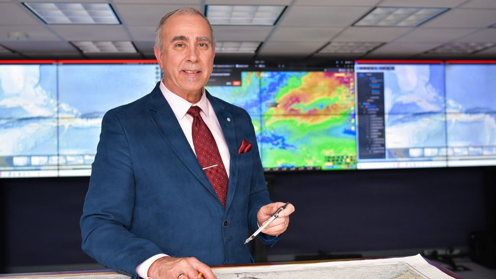 Coast Guard Southeast District command center legend retires after 47 years