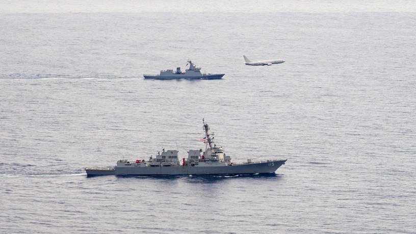 The Philippines and the U.S. Conduct Bilateral Maritime Cooperative Activity