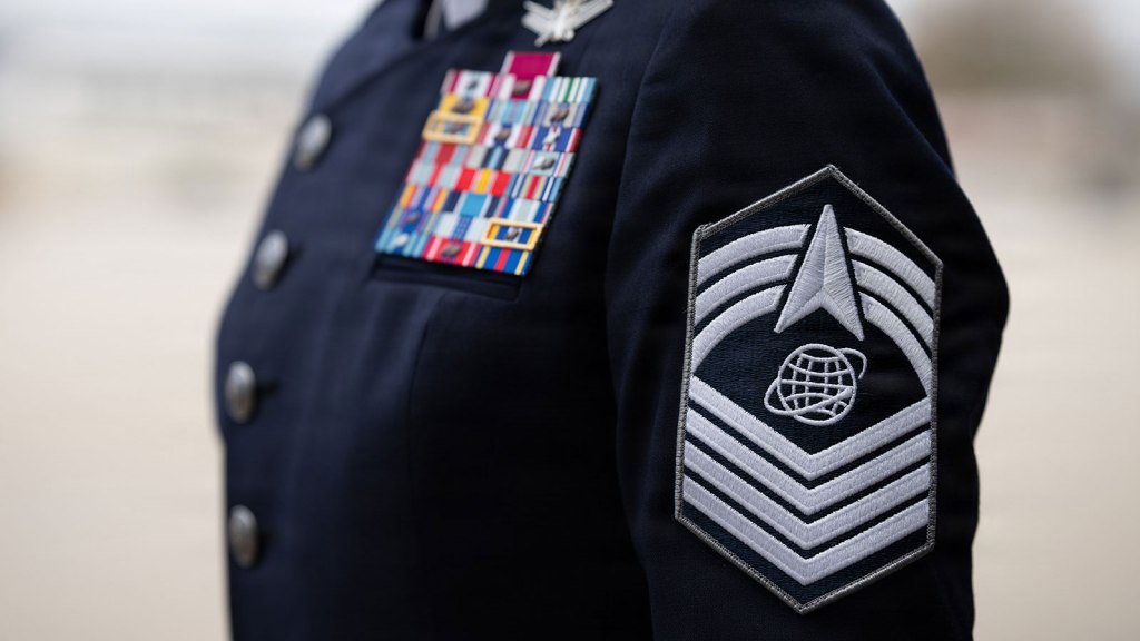 US Space Force defines new service dress uniform, sets transition policies