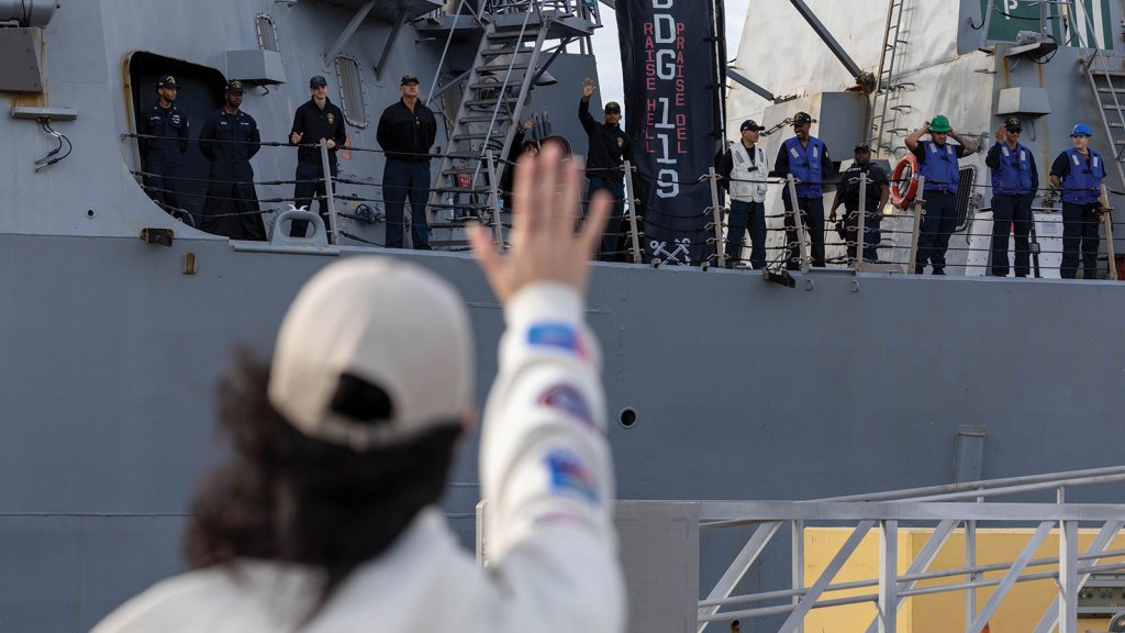 USS Delbert D. Black’s Departs Naval Station Mayport for Scheduled&nbsp;Deployment
