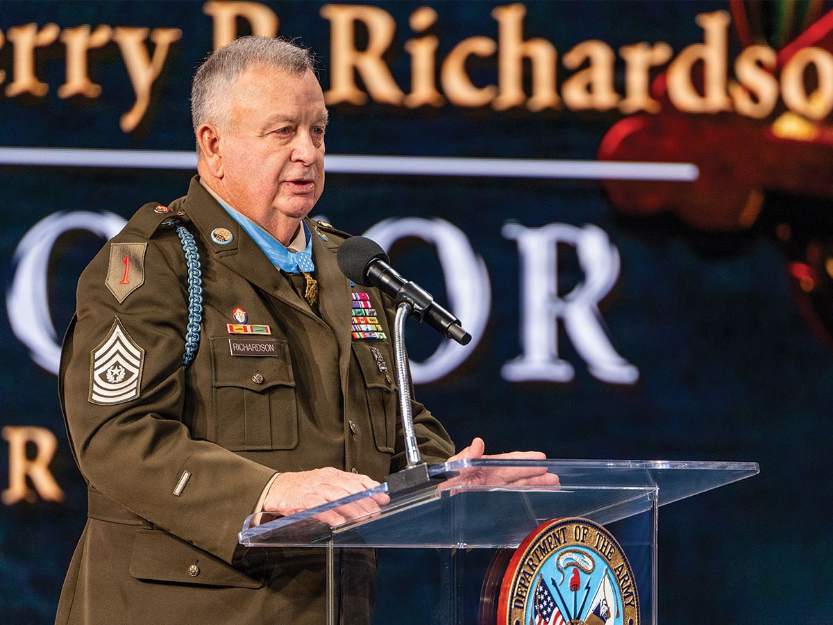 Medal of Honor Recipient Visits Historic 1st Infantry Division Hall of Heroes&nbsp;Unveiling