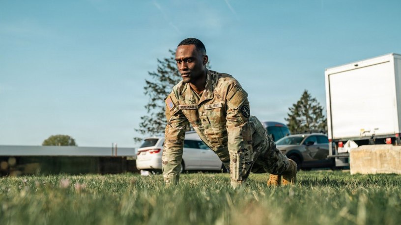U.S. Army Staff Sgt. Malik Retemiah, assigned 3d U.S. Infantry Regiment (The Old Guard) performs a dead-stop push-up during the new Combat Field Test (CFT), at Joint Base Myer-Henderson Hall, Va. The CFT is an annual requirement for Soldiers in designated Combat Military Occupation Specialties, to reinforce combat standards and lethality by assessing Soldiers' physical ability. (U.S. Army photo by Sgt. Aaron Troutman)