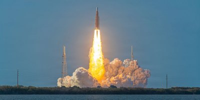 A NASA SLS rocket launches the Artemis II mission from Space Launch Complex 39B at Kennedy Space Center, Florida, April 1, 2026.