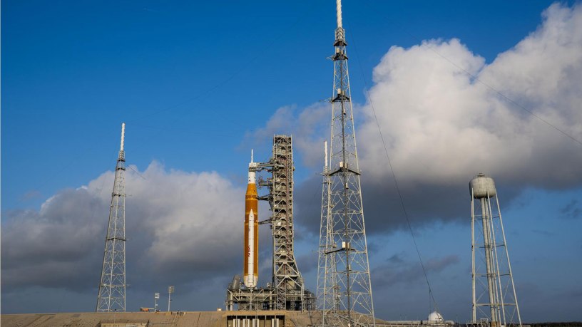NASA’s Artemis II SLS (Space Launch System) rocket and Orion spacecraft are seen at Launch Complex 39B, at NASA’s Kennedy Space Center in Florida. The Artemis II test flight will take NASA astronauts Commander Reid Wiseman, Pilot Victor Glover, and Mission Specialist Christina Koch, and CSA (Canadian Space Agency) astronaut Mission Specialist Jeremy Hansen, on an approximately 10-day mission around the Moon and back to Earth. NASA/Aubrey Gemignani