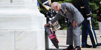 King Charles III participates in a wreath-laying ceremony at the Tomb of the Unknown Soldier at Arlington National Cemetery, Arlington, Virginia, Thursday, April 30, 2026. (U.S. Army photo by Elizabeth Fraser / Arlington National Cemetery / released)