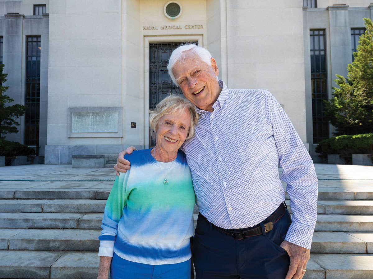 Former Navy pilot, nurse return to Walter Reed more than 50 years&nbsp;later