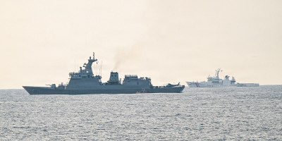 A U.S. Coast Guard 35-foot Long-Range Interceptor embarked cutter boat attached to Legend-class cutter USCGC Midgett (WMSL 757) sails alongside Philippine Navy BRP Antonio Luna (FFG-151) in support of a passenger transfer during the Maritime Cooperative Activity (MCA) in the Philippines’ Exclusive Economic Zone, May 28, 2026.