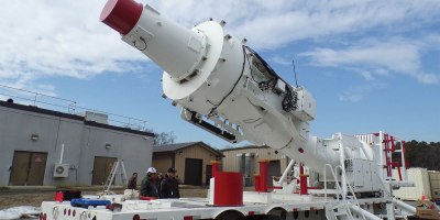 Engineers from the U.S. Naval Research Laboratory and L3 Harris unload an antenna pedestal at Blossom Point Tracking Facility in Welcome, Md., Feb. 25, 2026.