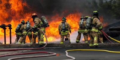 U.S. Soldiers assigned to the 297th Engineer Detachment Firefighting Team, 103rd Troop Command, Hawaii Army National Guard and Air Force Reserve firefighters extinguish a Class B fuel fire during live-fire burn training in Kahului, Hawaii, June 5, 2026.