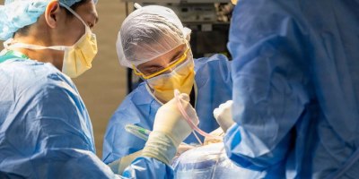 A surgical team removes a brain tumor at Walter Reed National Military Medical Center in Bethesda, Maryland, March 4, 2026.