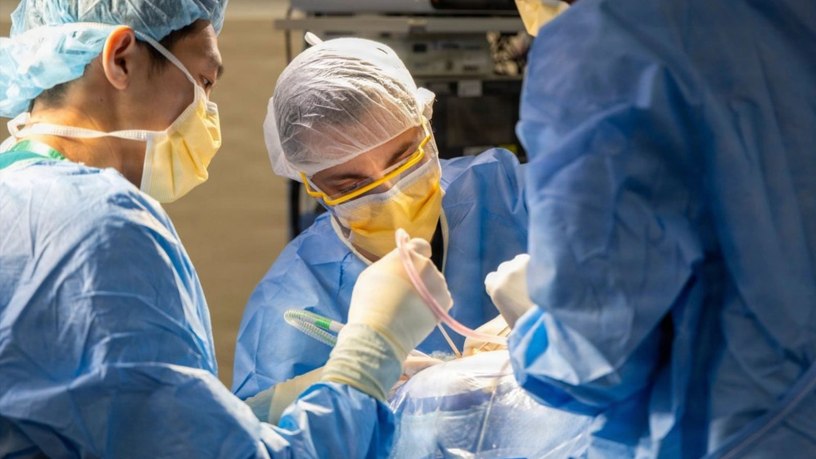 A surgical team removes a brain tumor at Walter Reed National Military Medical Center in Bethesda, Maryland, March 4, 2026.