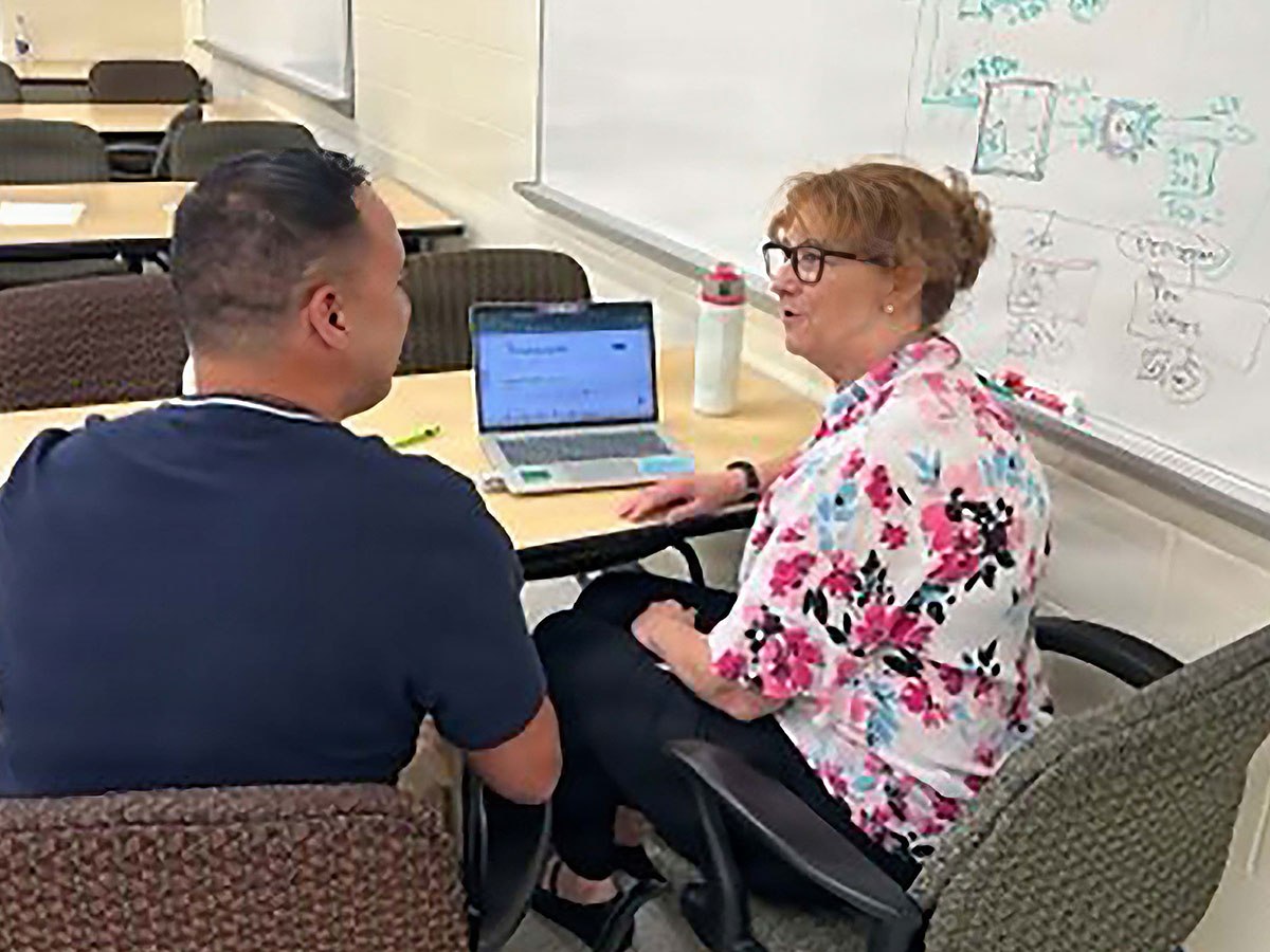 Army Reserve divisions team up to boost Soldier financial&nbsp;readiness