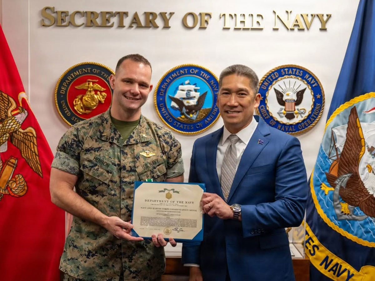 Navy Chaplain Saves Crash Victim, Receives Recognition from Acting Secretary of the&nbsp;Navy