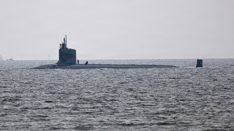 Virginia-class fast-attack submarine USS Vermont (SSN 792) transits Tokyo Bay, July 24, 2026.